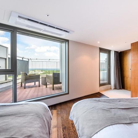 Brown Suites Hotel And Resort Jeju Exterior photo