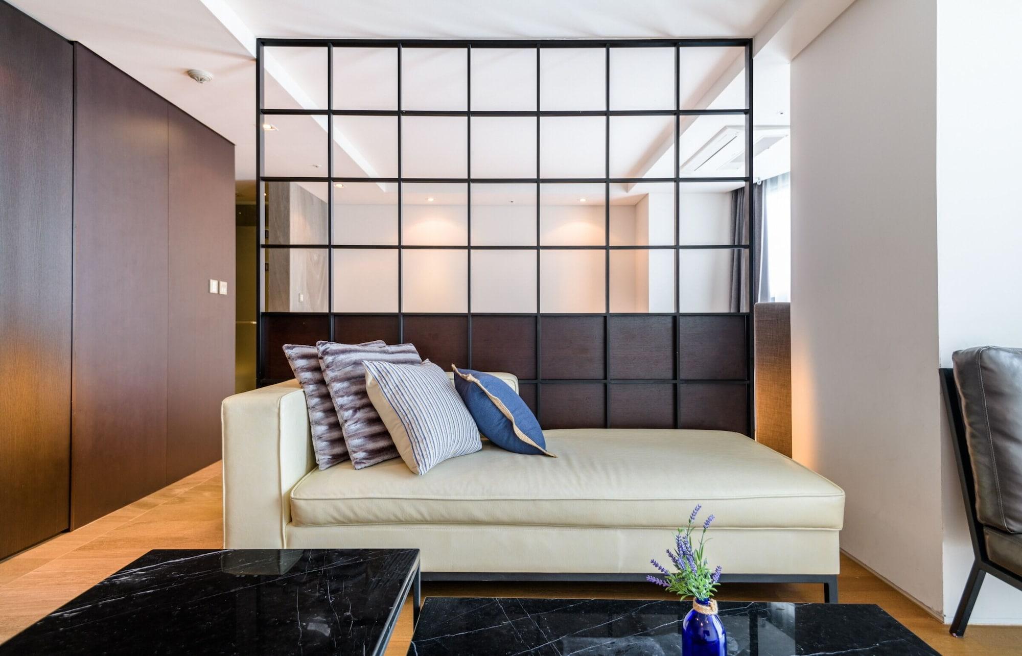 Brown Suites Hotel And Resort Jeju Exterior photo