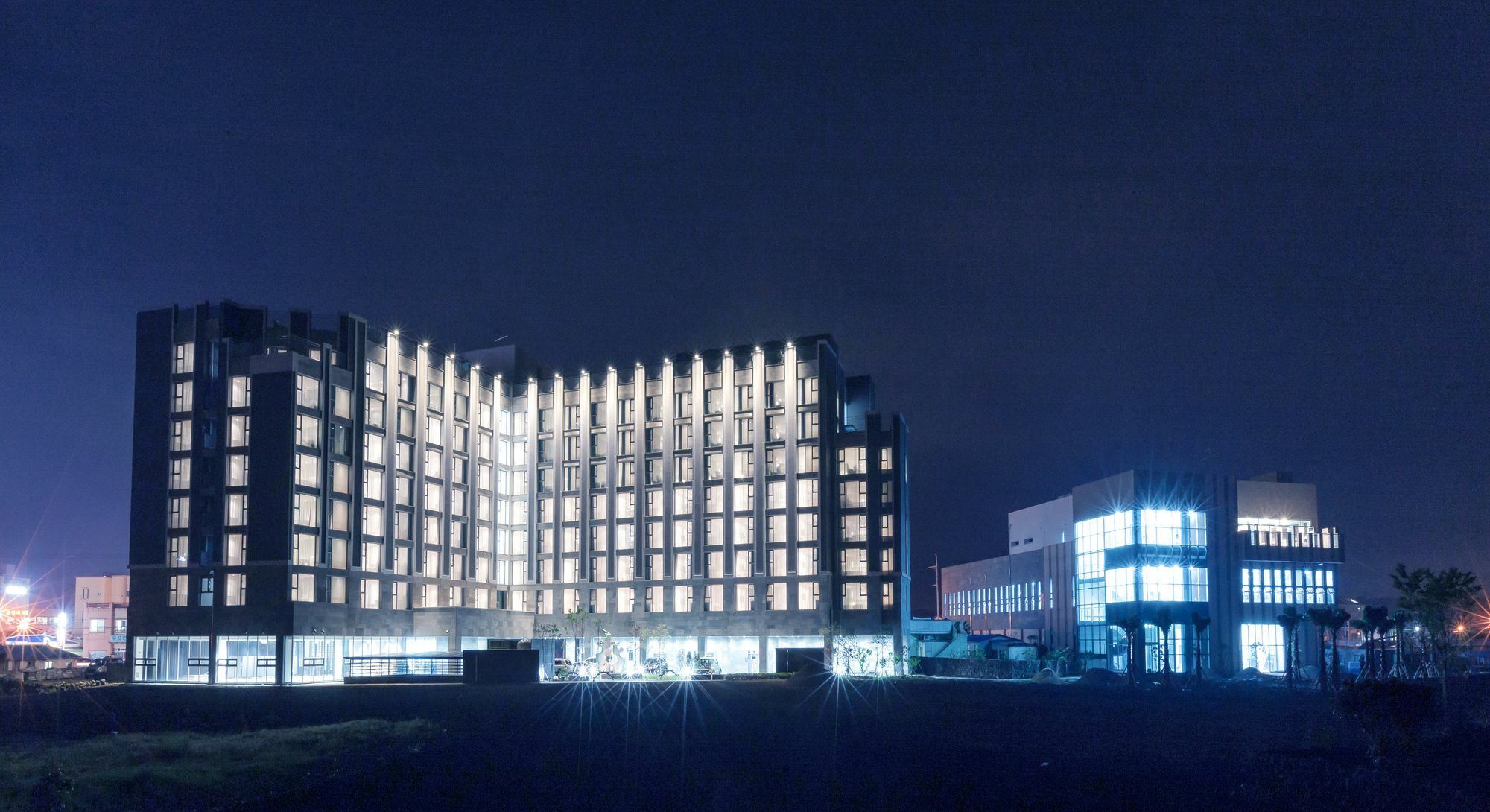 Brown Suites Hotel And Resort Jeju Exterior photo